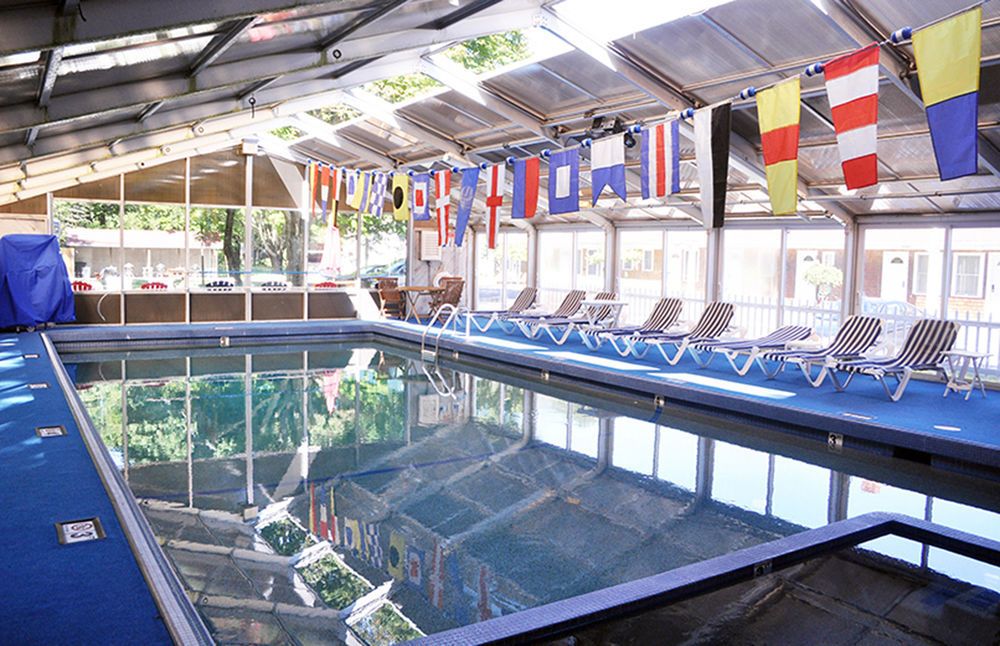 Cape Winds Resort Хаянис Екстериор снимка
