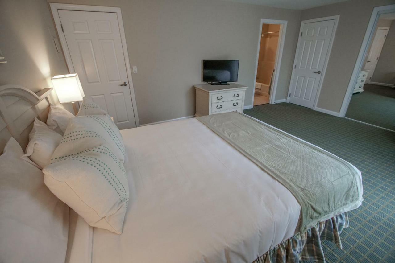 Cape Winds Resort Хаянис Екстериор снимка