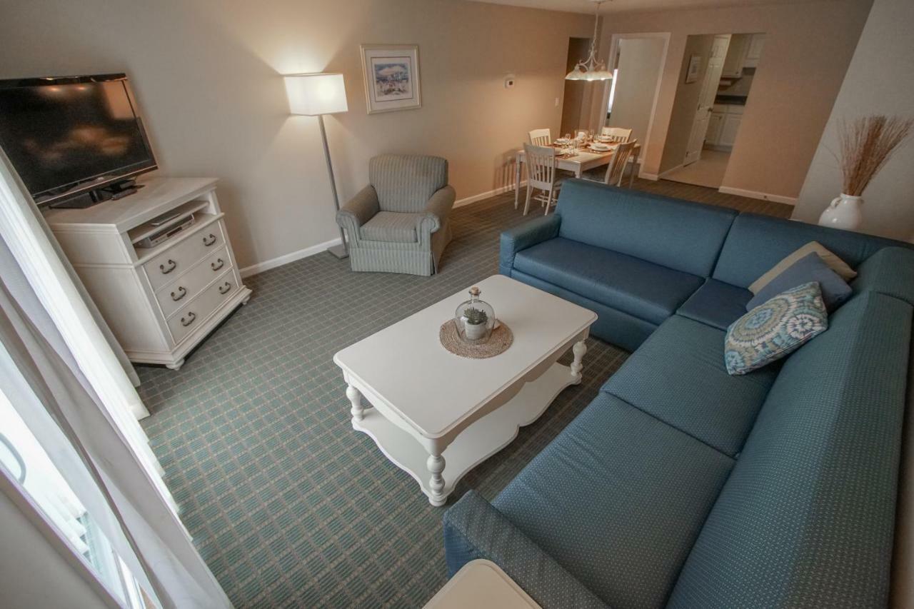 Cape Winds Resort Хаянис Екстериор снимка