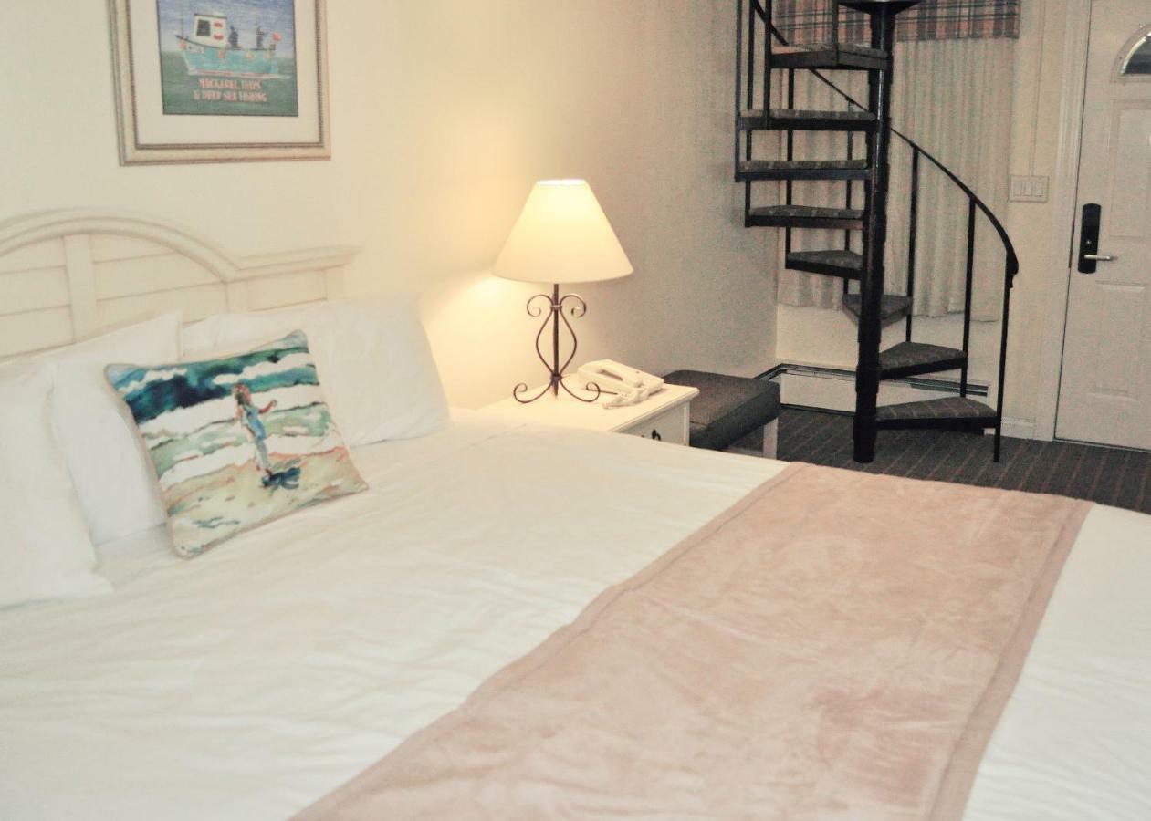 Cape Winds Resort Хаянис Екстериор снимка